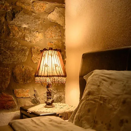 Metohi Guest house *